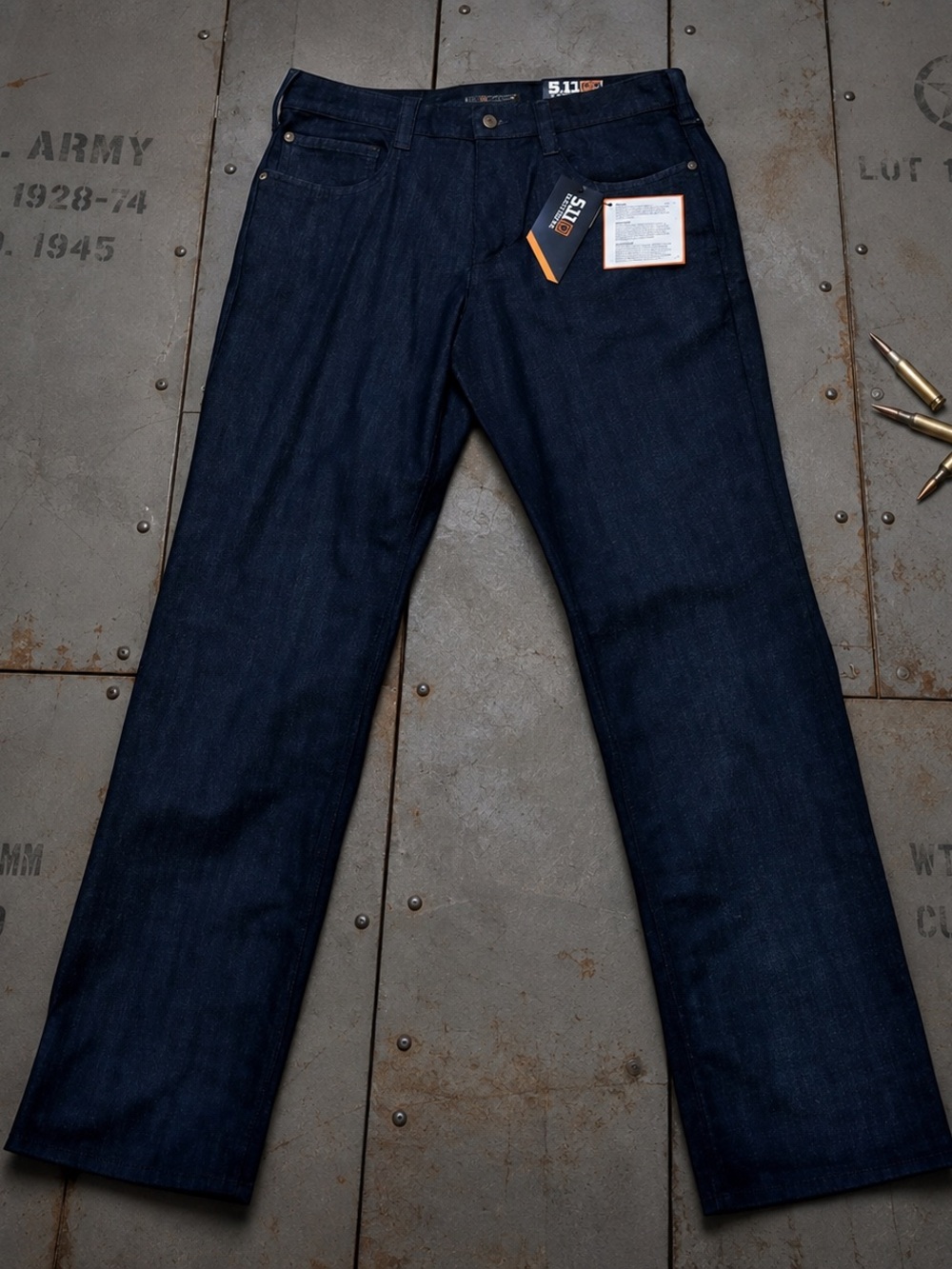 NEW WITH TAGS 5.11 Tactical Defender-Flex Straight Fit jeans - 32 x 36